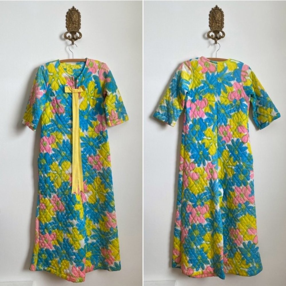 Vintage Quilted Flower Power Jumpsuit Housecoat